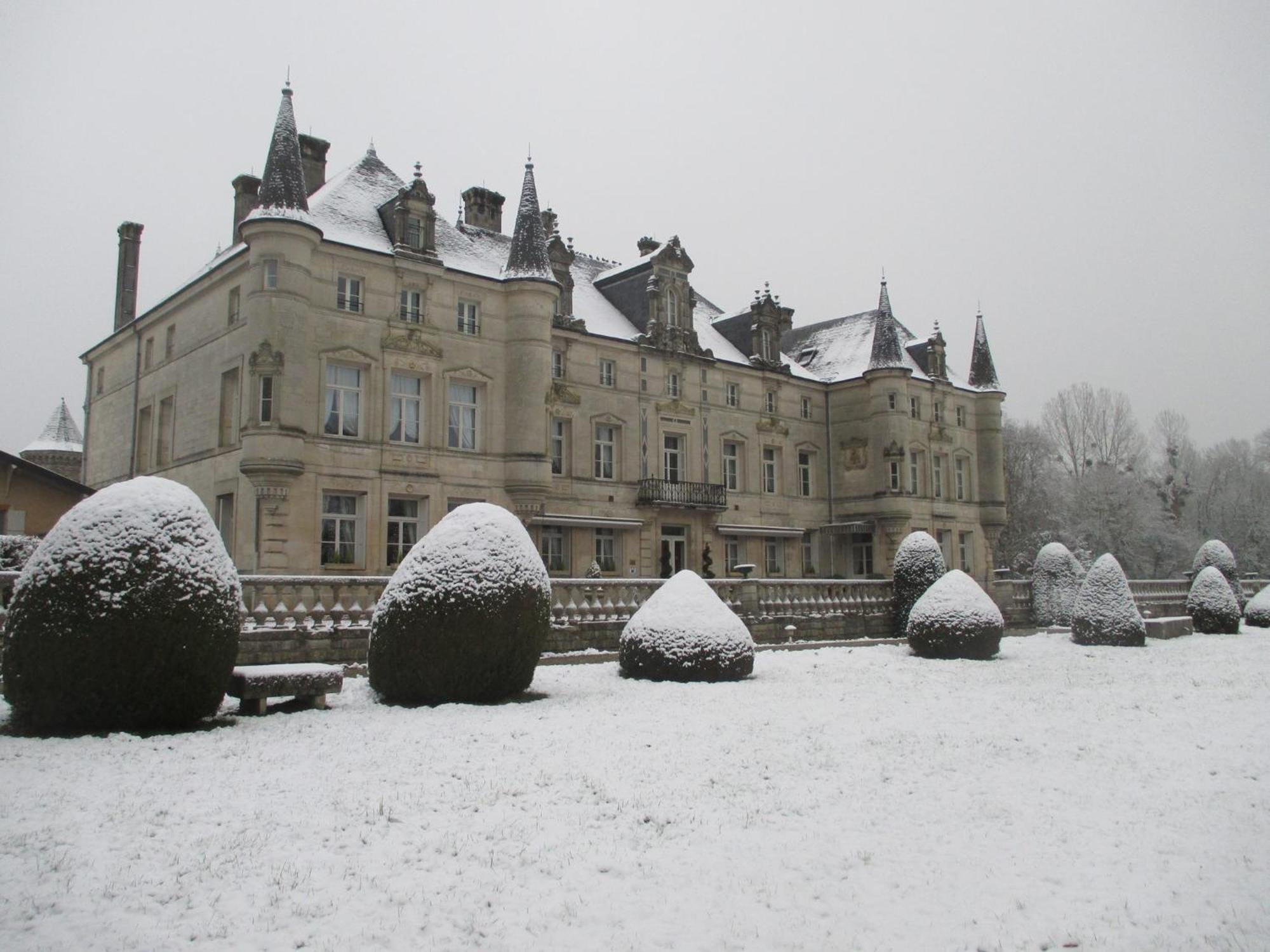 Chateau Des Monthairons Hotel Restaurant Gastromaison Spa Privatif Les Monthairons Eksteriør bilde