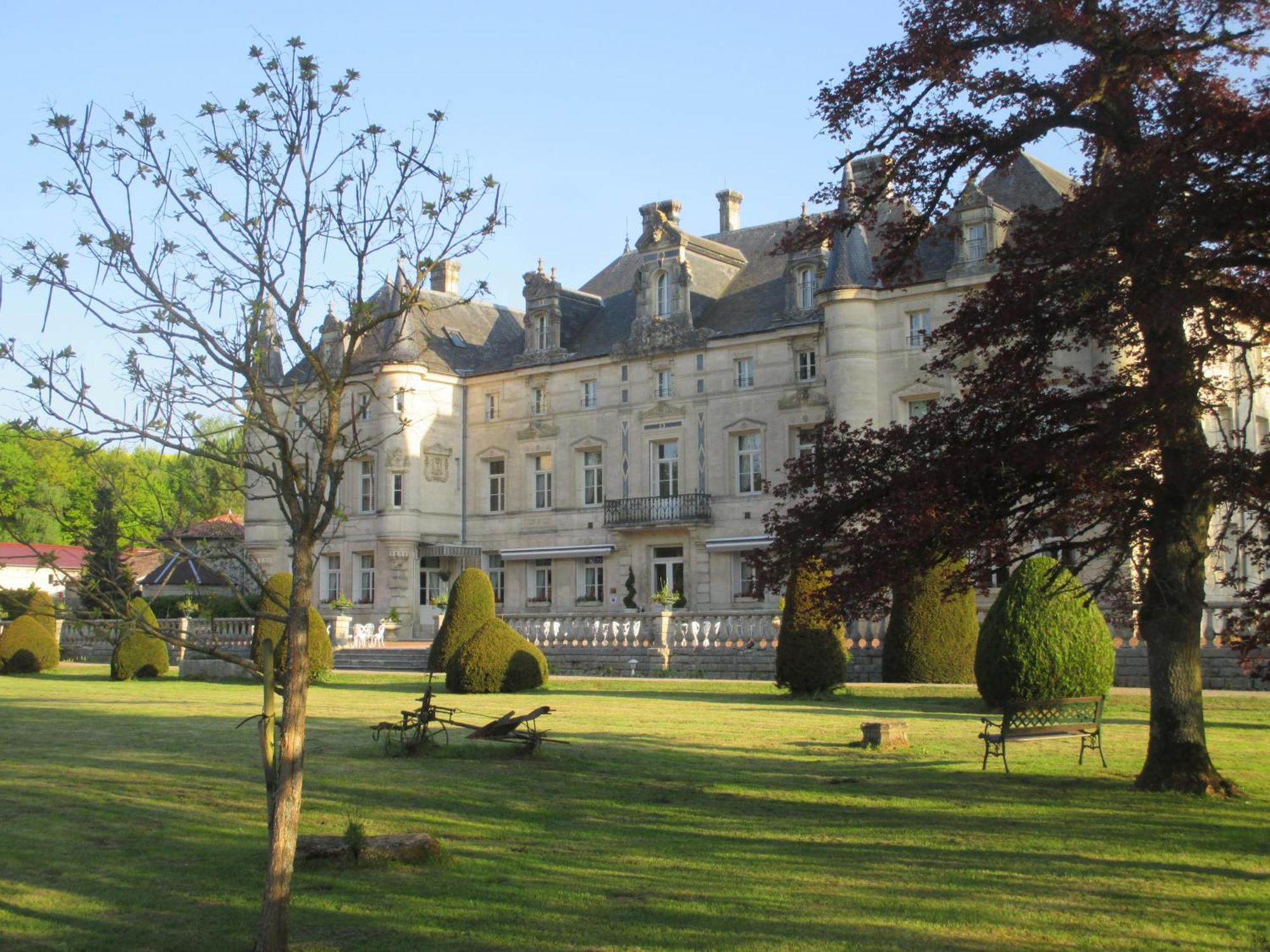Chateau Des Monthairons Hotel Restaurant Gastromaison Spa Privatif Les Monthairons Eksteriør bilde